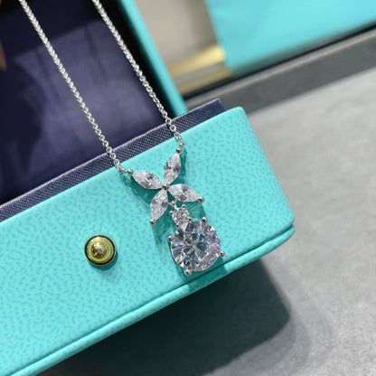 [Regalia Jewels]VICTORIA PENDANT SILVER DIAMOND NECKLACE