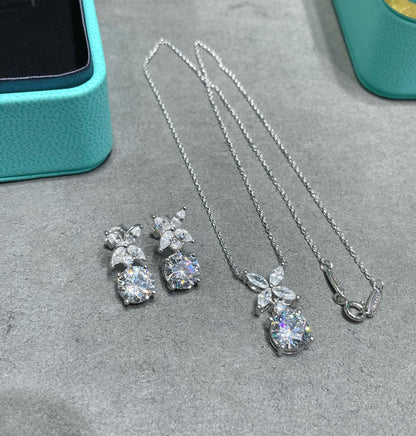 [Regalia Jewels]VICTORIA PENDANT SILVER DIAMOND NECKLACE
