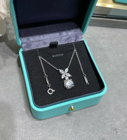 [Regalia Jewels]VICTORIA PENDANT SILVER DIAMOND NECKLACE