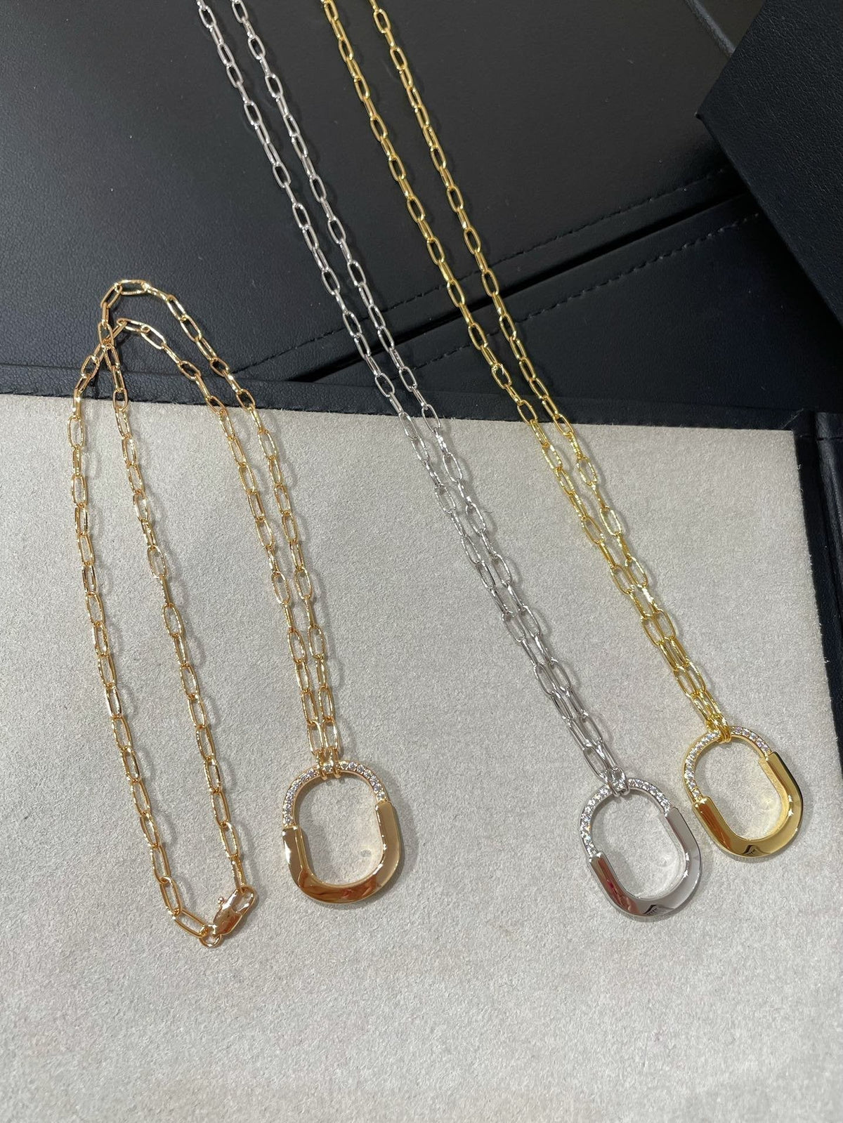 [Regalia Jewels]LOCK MEDIUM PENDANT DIAMOND NECKLACE
