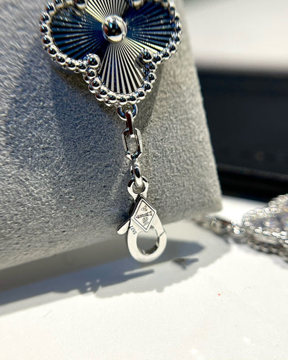 [Regalia Jewelry]CLOVER 5 MOTIF SILVER DIAMOND BRACELET