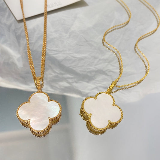 [Regalia Jewelry]CLOVER 25MM MOP LARGE PENDANT NECKLACE