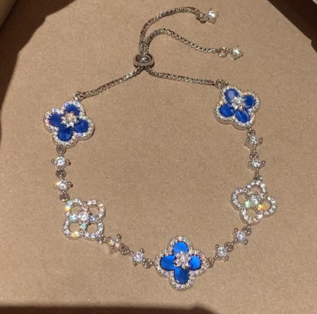 [Regalia Jewelry]CLOVER 5 MOTIF PINK BLUE RED WHITE BRACELET