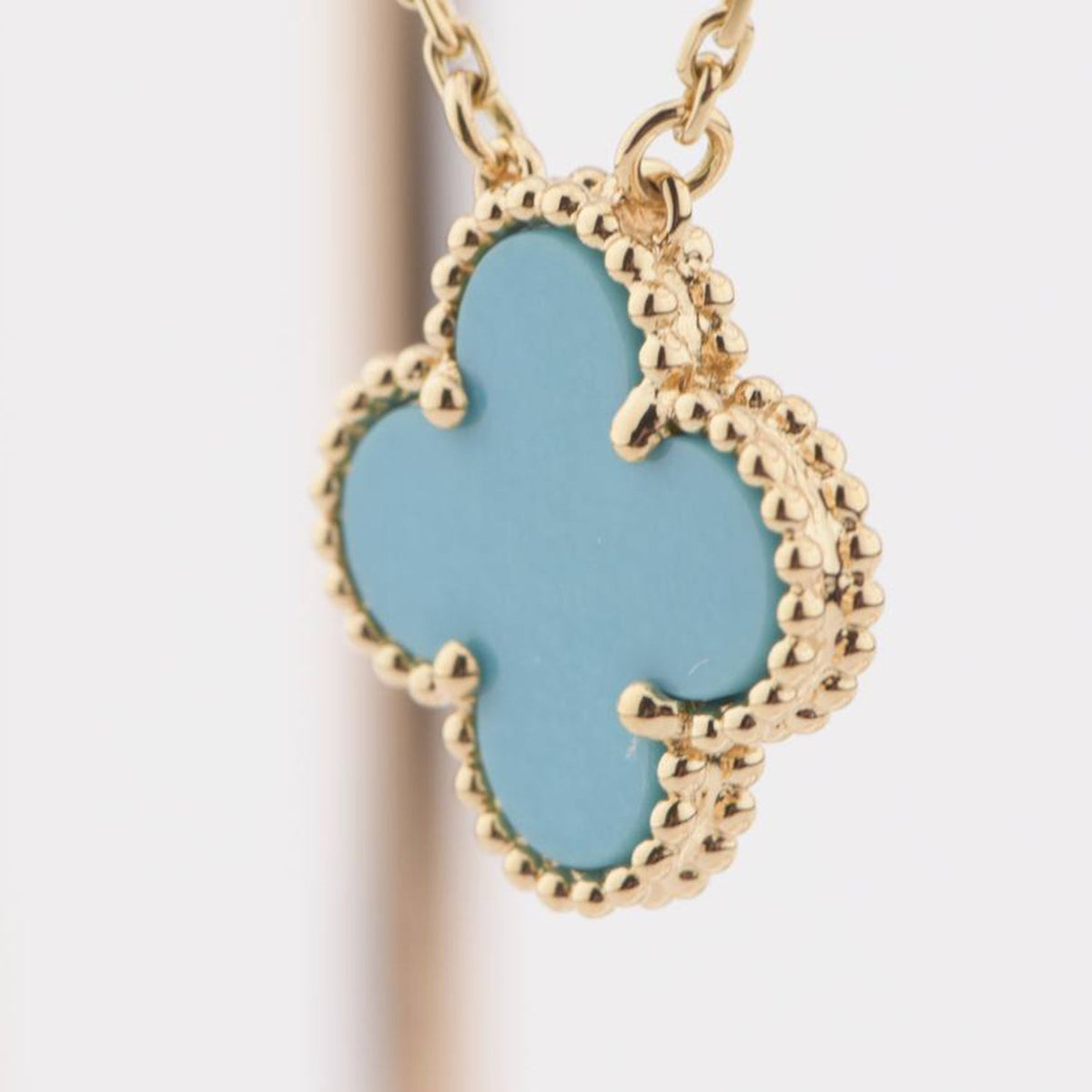 [Regalia Jewelry]CLOVER 15MM VINTAGE TURQUOISE NECKLACE