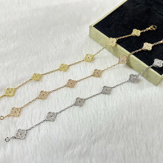 [Regalia Jewelry]CLOVER 6 MOTIF DIAMOND BRACELET