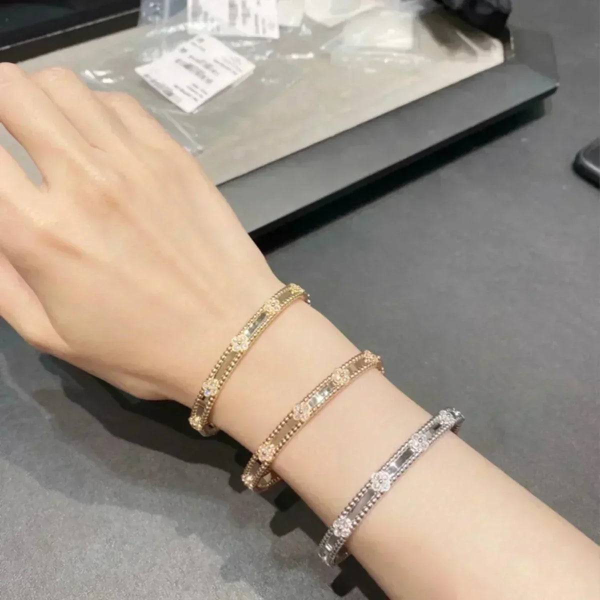 [Regalia Jewelry]CLOVER BRACELET 4MM DIAMONDS