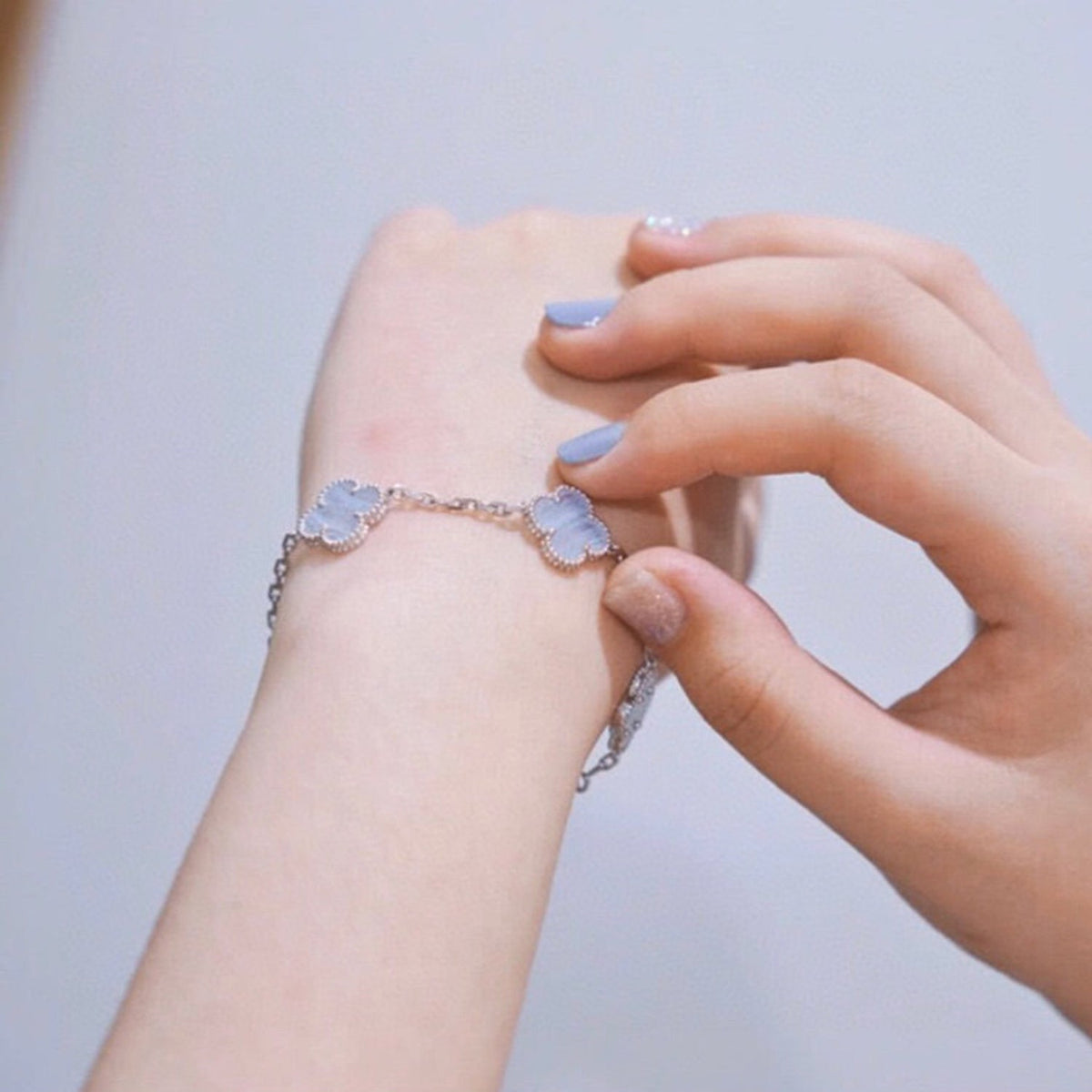 [Regalia Jewelry]CLOVER  5 MOTIF PURPLE CHALCEDONY BRACELET SILVER