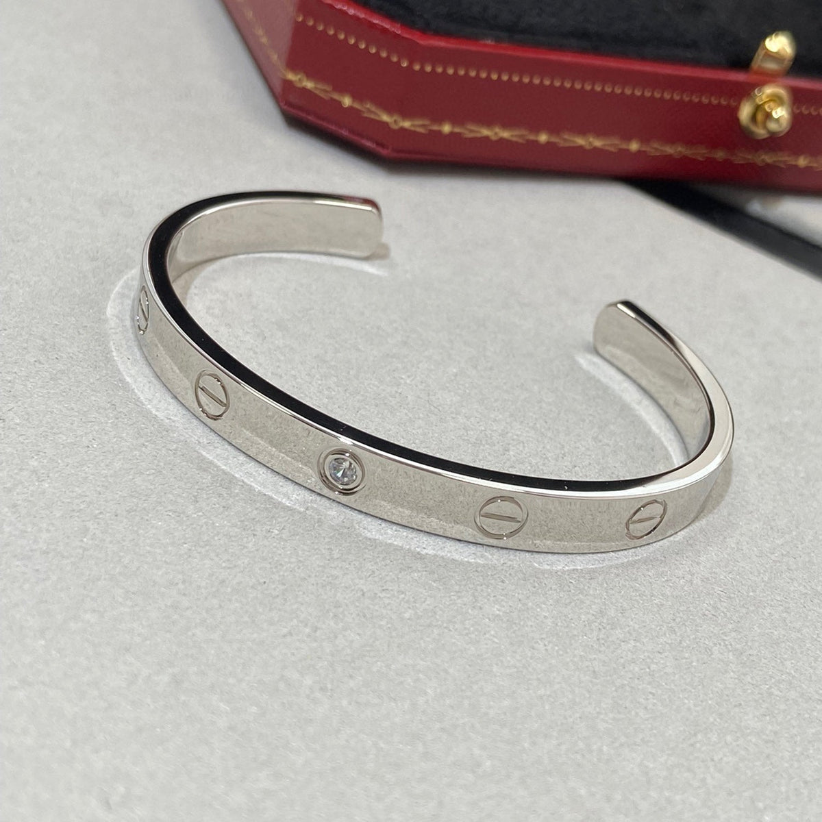 [Regalia Jewelry]LOVE BRACELET 6.1MM 1 DIAMOND OPEN CUFF