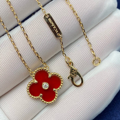 [Regalia Jewelry]CLOVER 15MM DIAMOND CARNELIAN NECKLACE