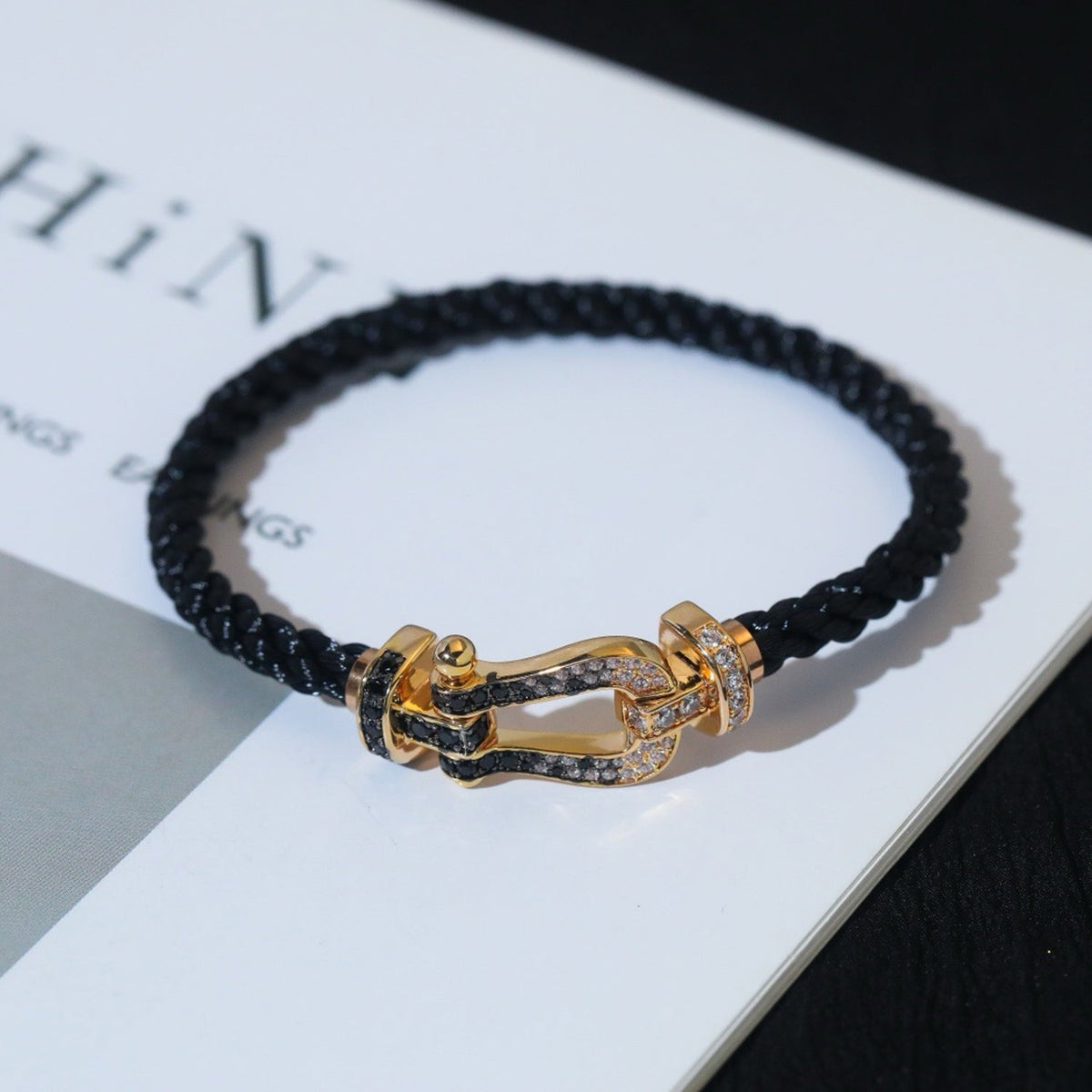 [Regalia Jewelry]FORCE LARGE HORSESHOE BLACK WHITE DIAMOND BRACELET SILVER