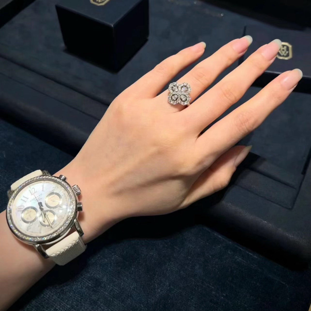 [Regalia Jewelry]LOOP RING FULL MOTIF DIAMOND 16MM SILVE