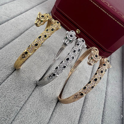[Regalia Jewelry]PANTHERE DOUBLE HEADED HALF DIAMOND OPEN BRACELET