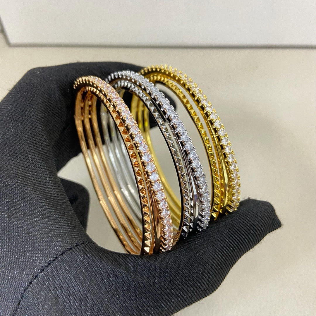 [Regalia Jewelry]ETINCELLE HALF-PAVED DIAMOND BRACELET