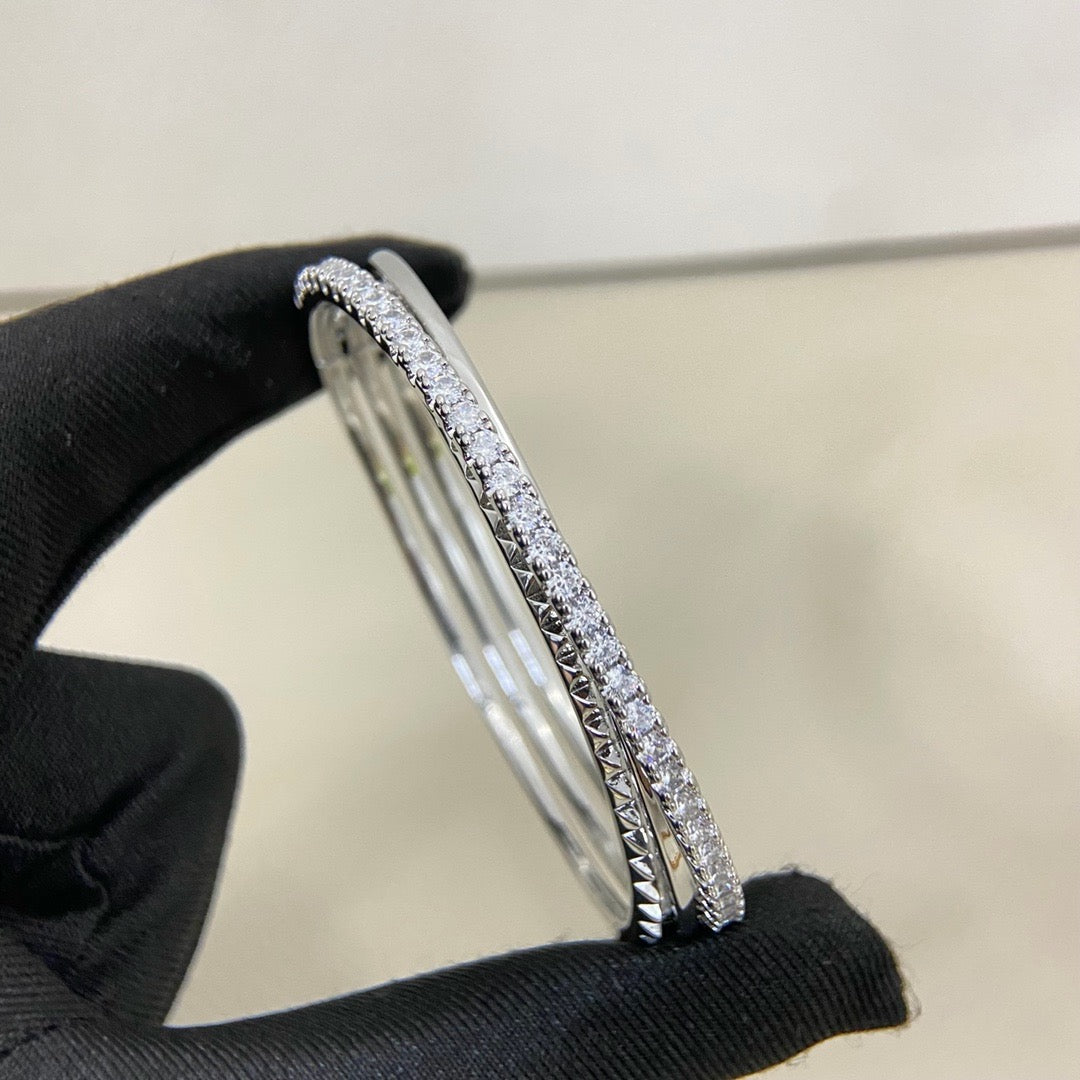 [Regalia Jewelry]ETINCELLE HALF-PAVED DIAMOND BRACELET