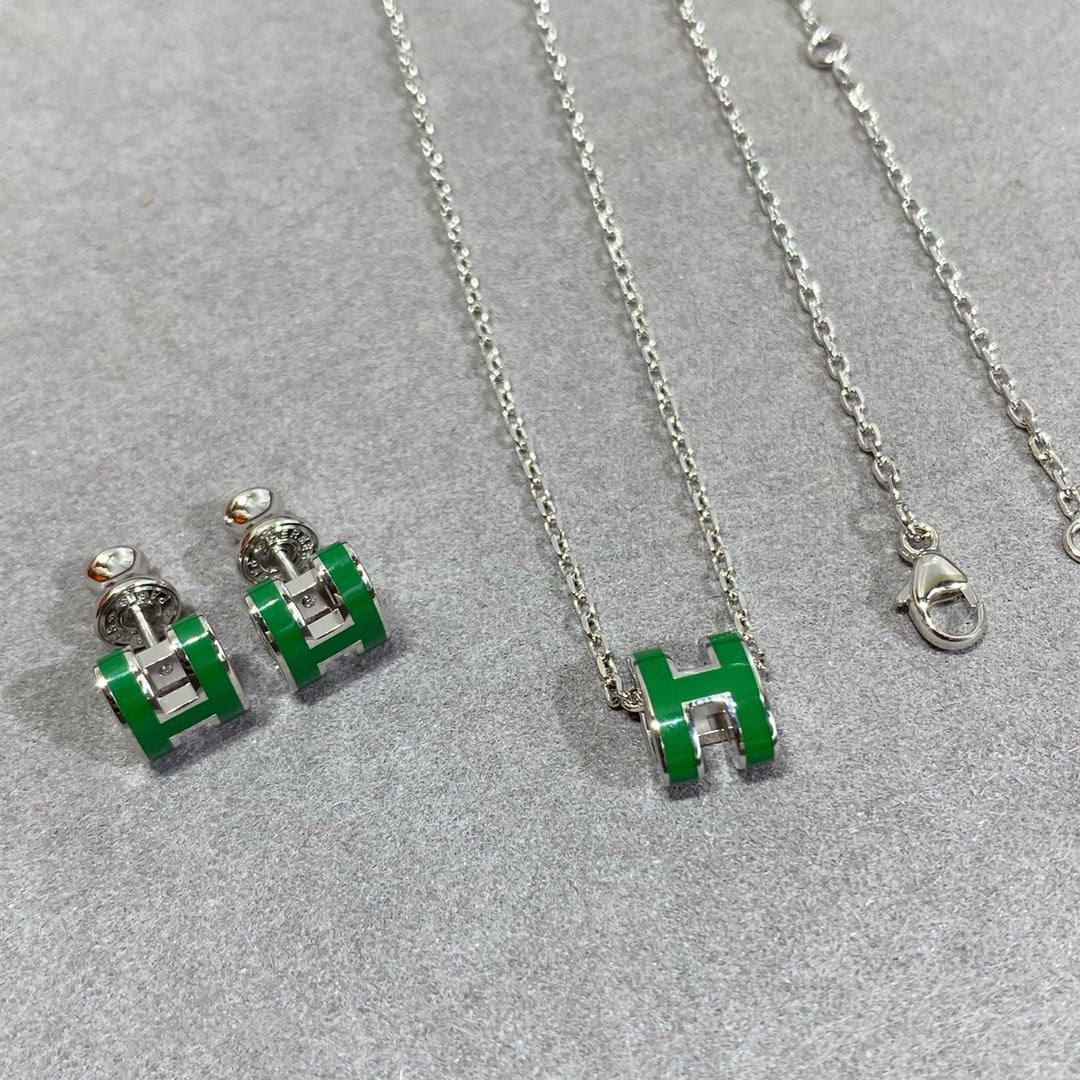 [Regalia Jewelry]POP H GREEN NECKLACE SILVER AND GOLD