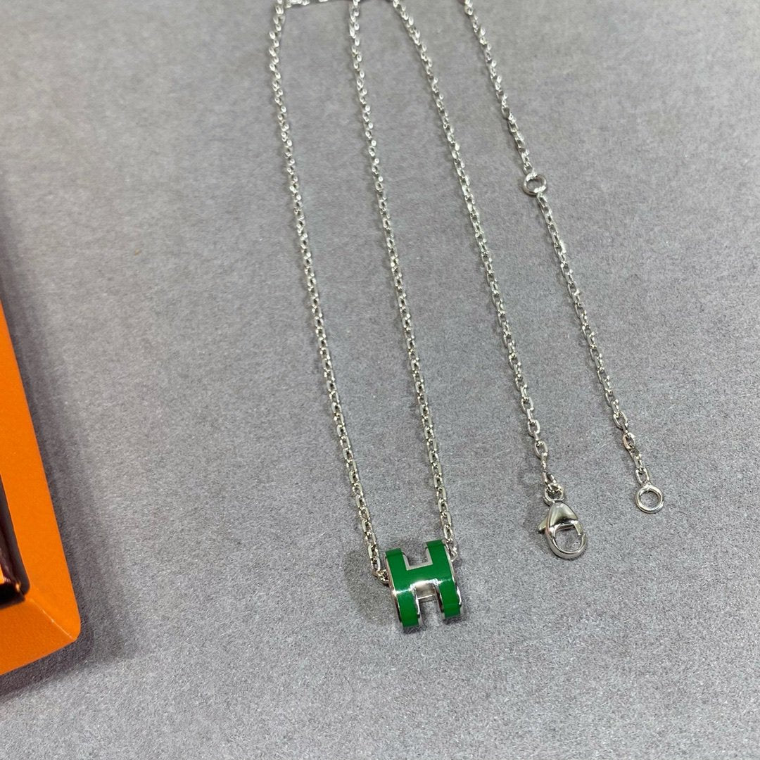 [Regalia Jewelry]POP H GREEN NECKLACE SILVER AND GOLD