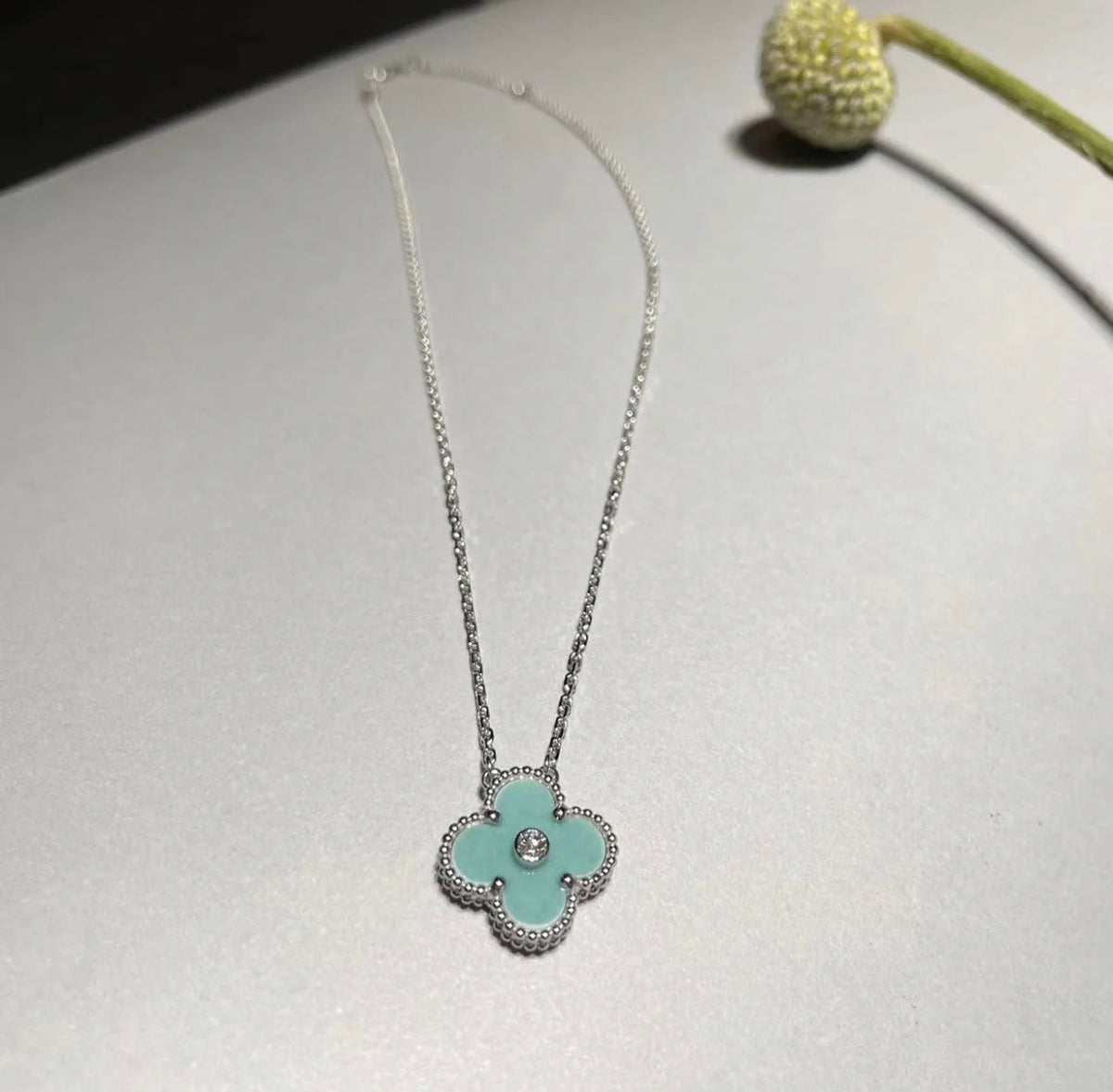 [Regalia Jewelry]CLOVER 1 DIAMOND LIGHT BLUE SILVER NECKLACE