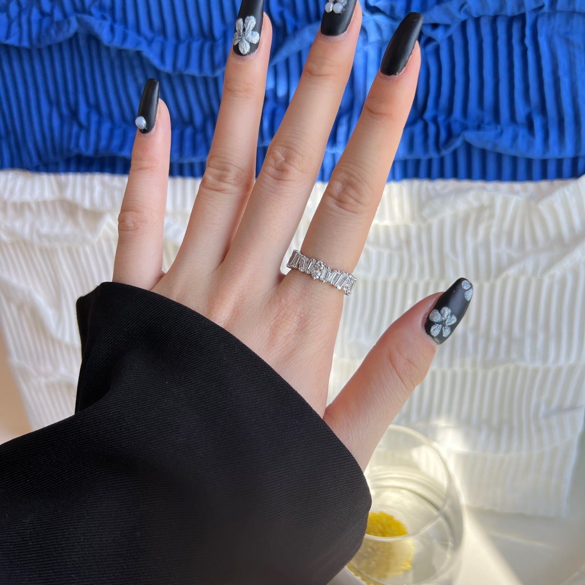 [Regalia Jewelry]Delicate Multi Shape Tennis Ring
