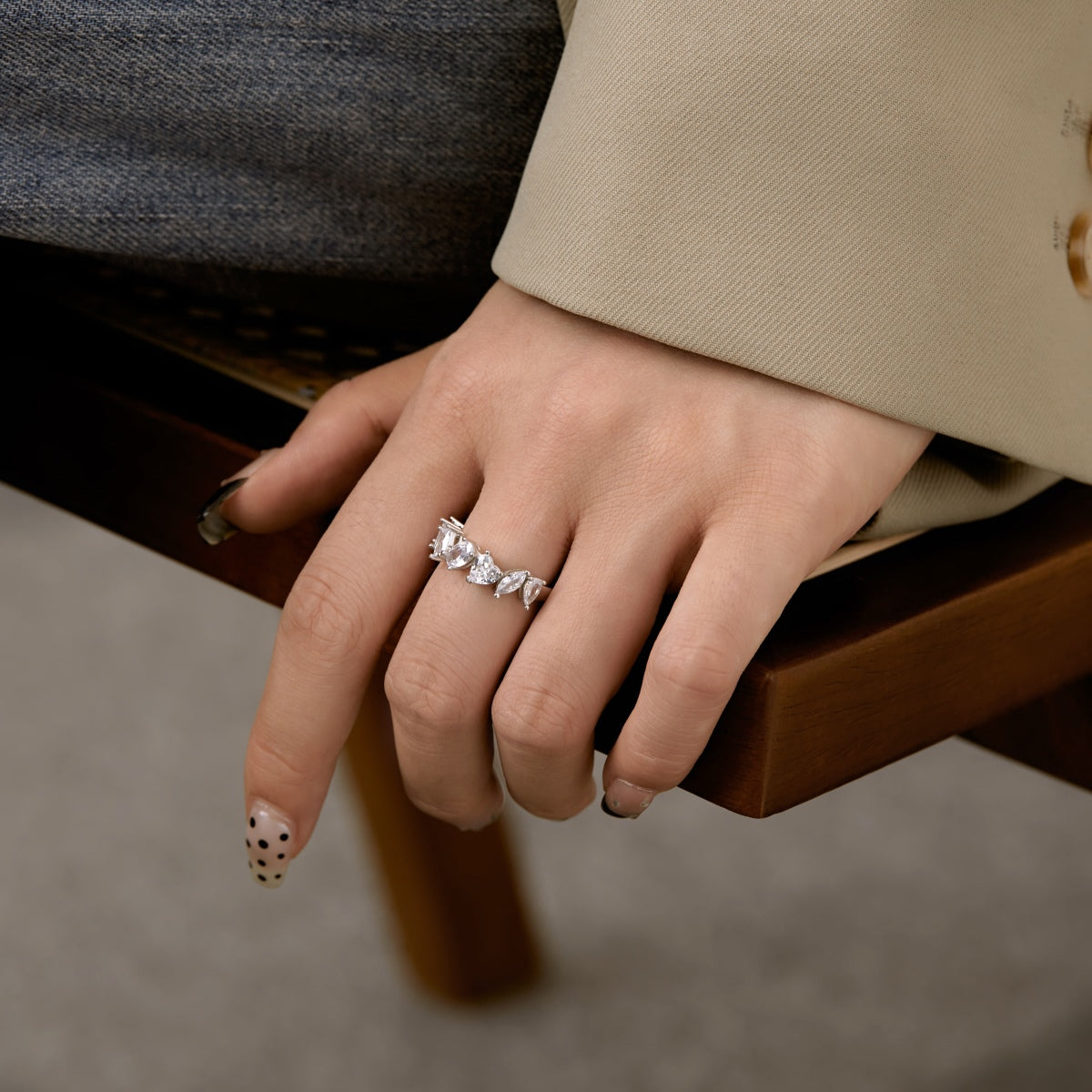 [Regalia Jewelry]Delicate Multi Cut Ring