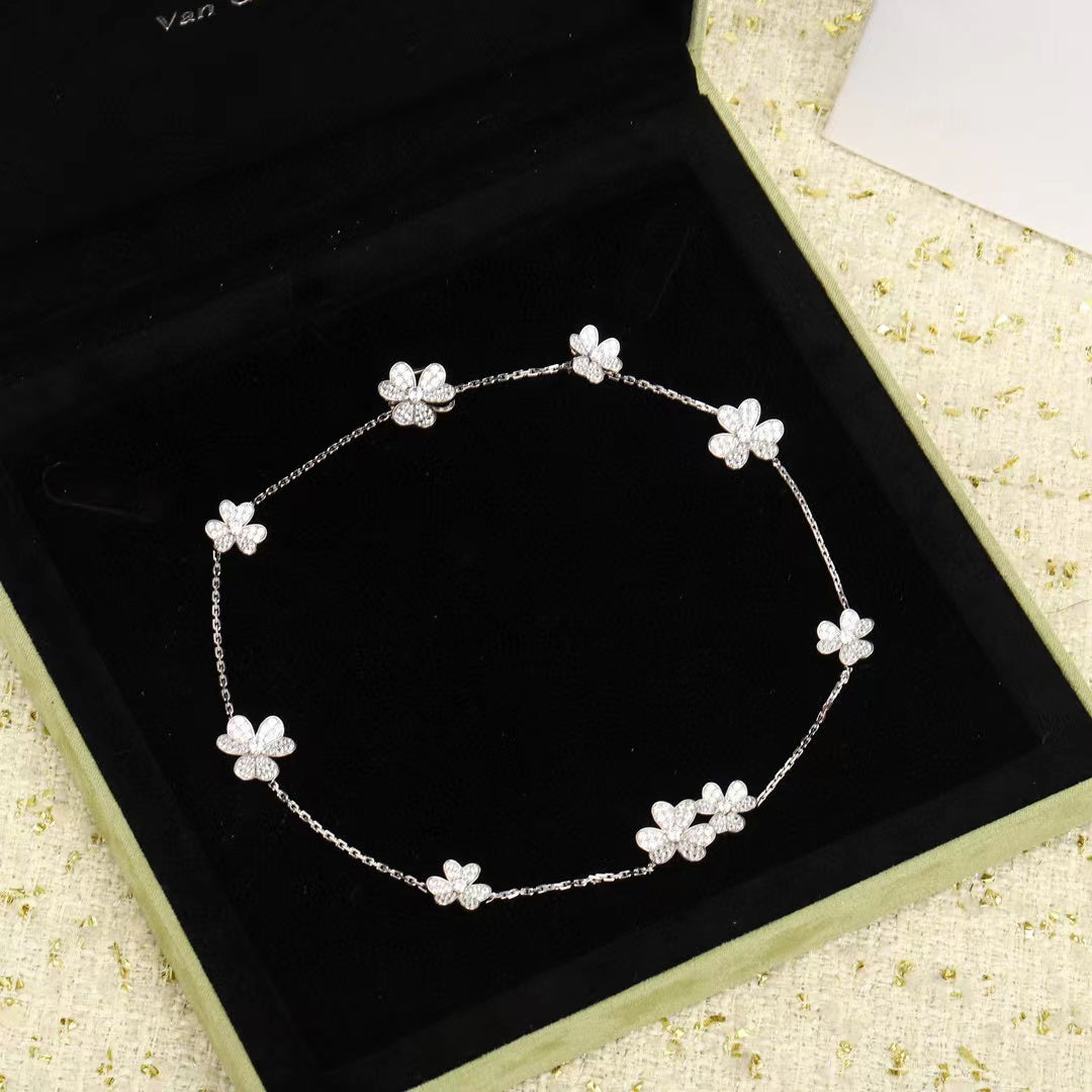 [Regalia Jewelry]FRIVOLE SILVER 9 FLOWERS NECKLACE