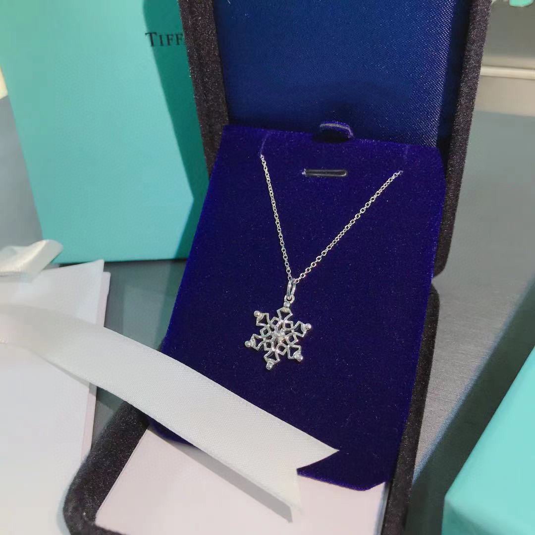 [Regalia Jewels]STERLING SILVER SNOWFLAKE PENDANT NECKLACE