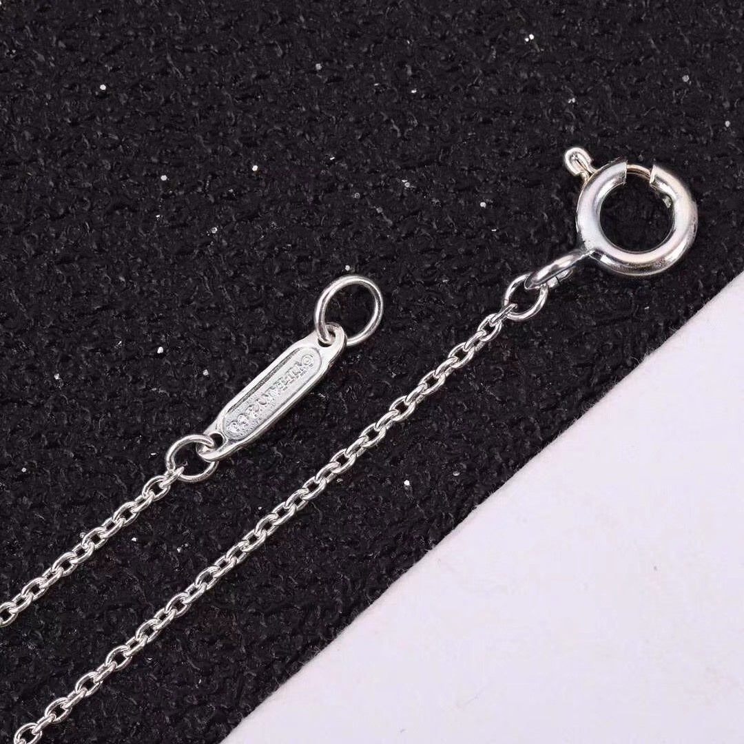 [Regalia Jewels]MOISSANITE STONE CROSS PENDANT NECKLACE SIMULATED DIAMOND CROSS CHOKER