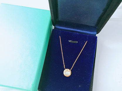 [Regalia Jewels]DIAMOND AND MOTHER PEARL CIRCLE NECKLACE PENDANT