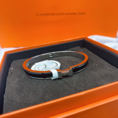 [Regalia Jewelry]CLASSIC HM CLIC BLACK 8MM ENAMEL BRACELET