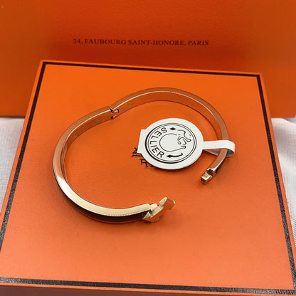 [Regalia Jewelry]CLASSIC HM CLIC BLACK 8MM ENAMEL BRACELET