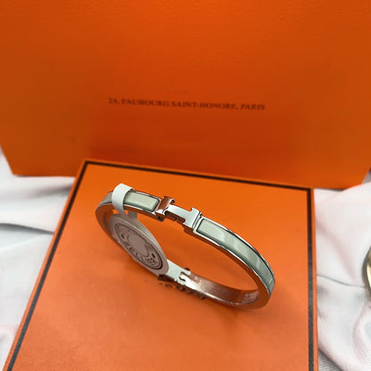 [Regalia Jewelry]CLASSIC HM CLIC GREEN 8MM ENAMEL BRACELET