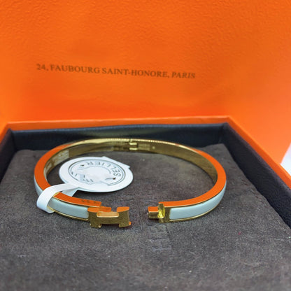 [Regalia Jewelry]CLASSIC HM CLIC GREEN 8MM ENAMEL BRACELET