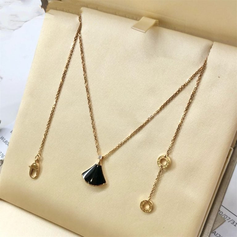 [Regalia Jewelry]DREAM NECKLACE ONYX 1 DIAMOND