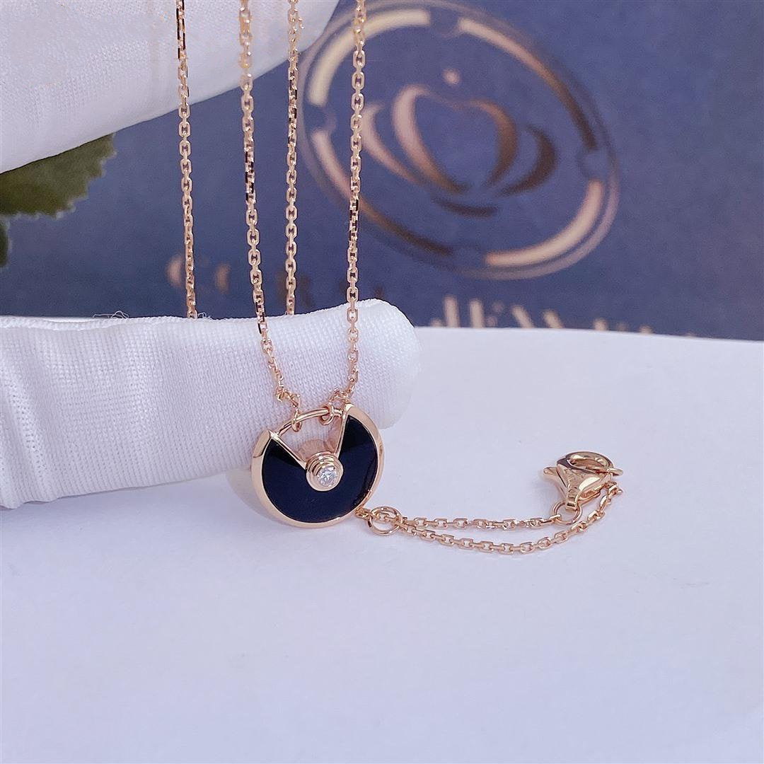 [Regalia Jewelry]AMULETTE ROSE GOLD ONYX NECKLACE