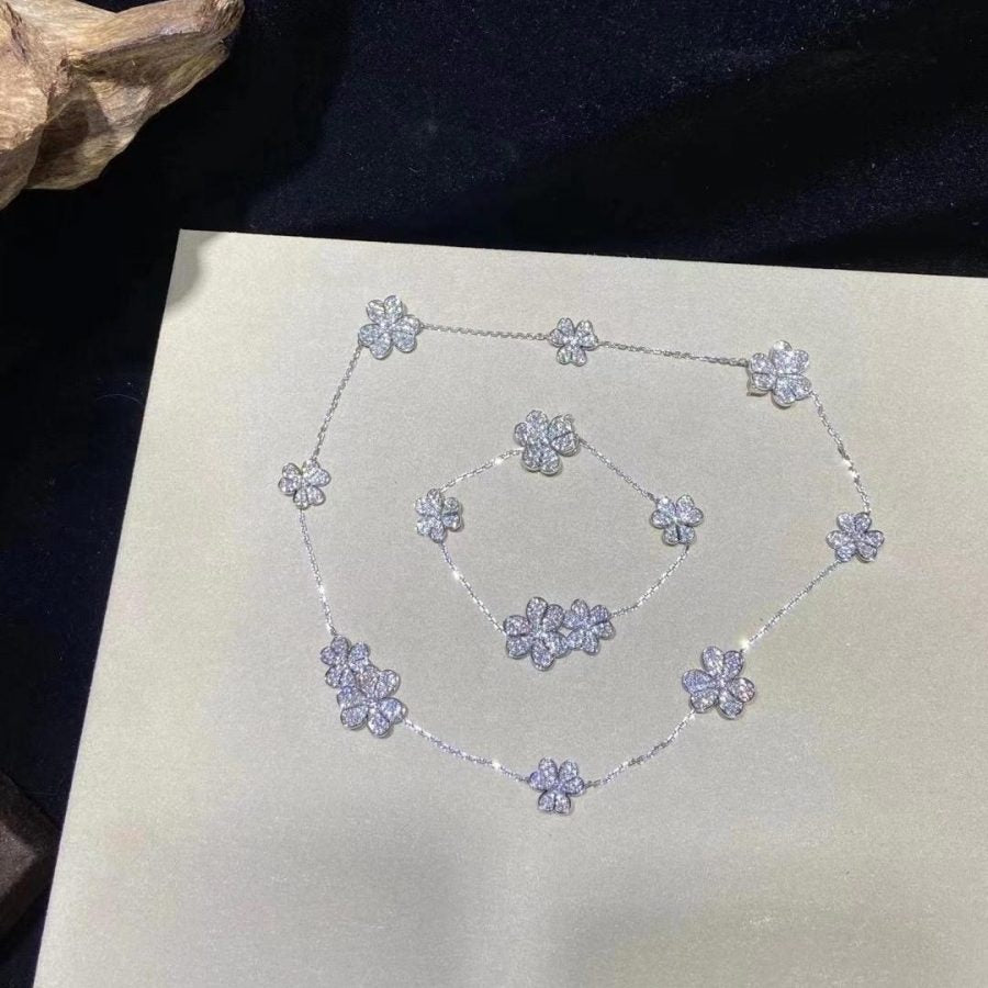 [Regalia Jewelry]FRIVOLE SILVER 5 FLOWERS BRACELET