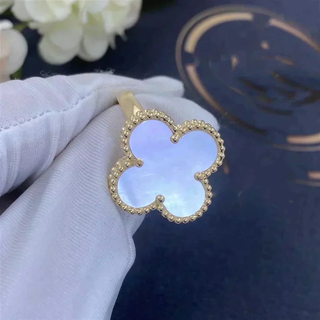 [Regalia Jewelry]CLOVER WHITE MOP RING