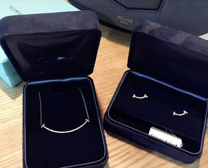 [Regalia Jewels]SMILE DIAMOND EARRINGS
