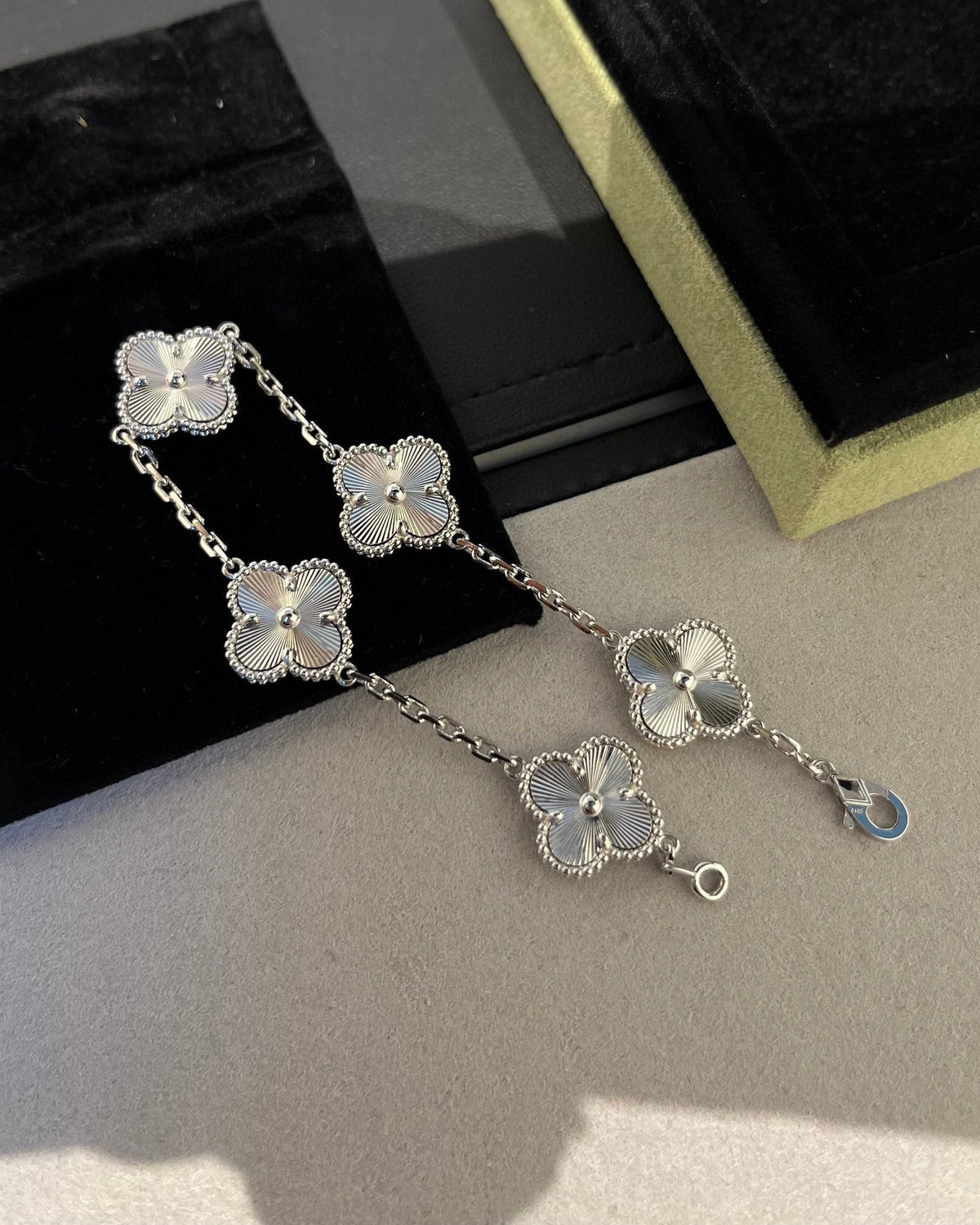 [Regalia Jewelry]CLOVER SILVER 5 MOTIFS BRACELET