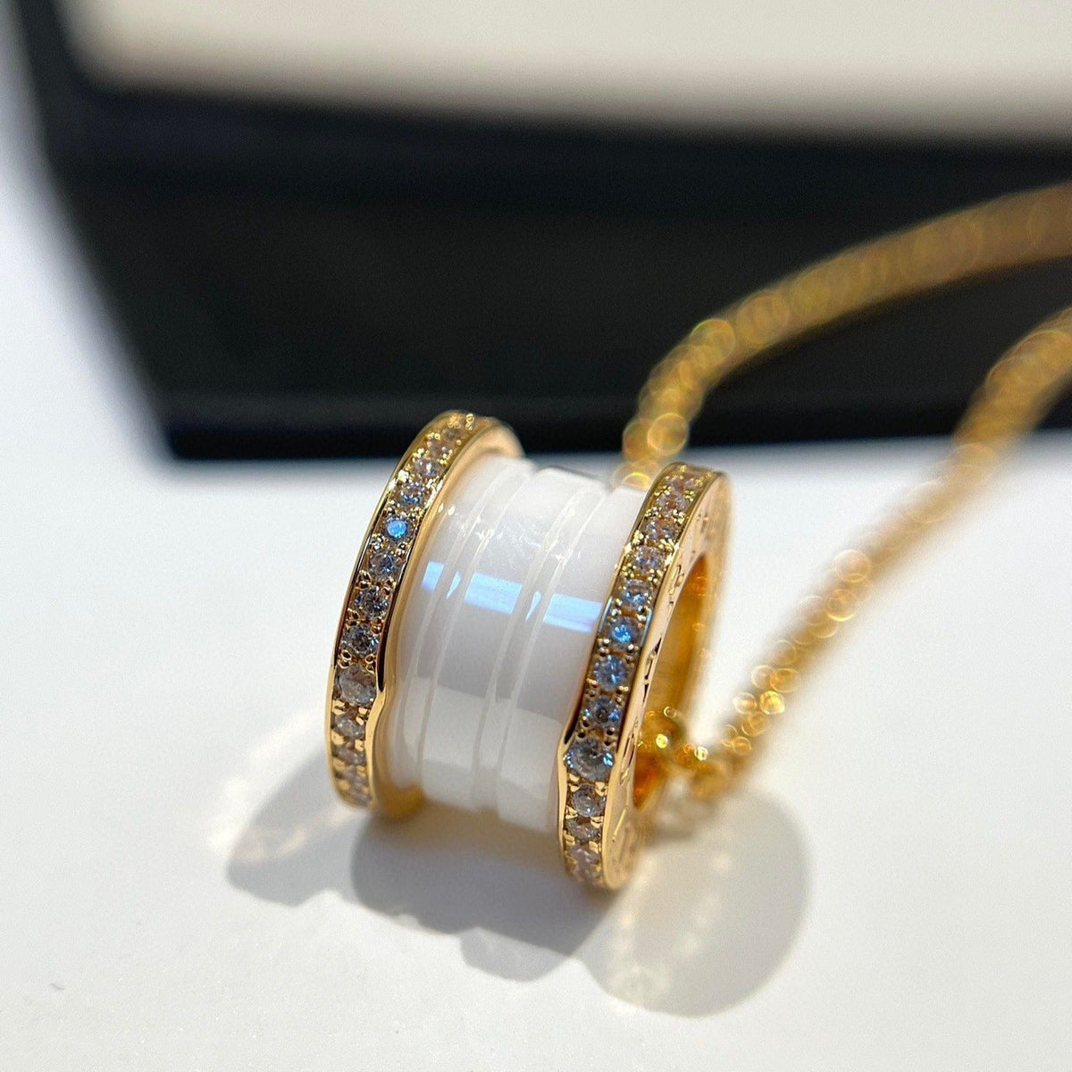 [Regalia Jewelry]ZERO 1 WHITE CERAMIC DIAMOND PINK GOLD NECKLACE