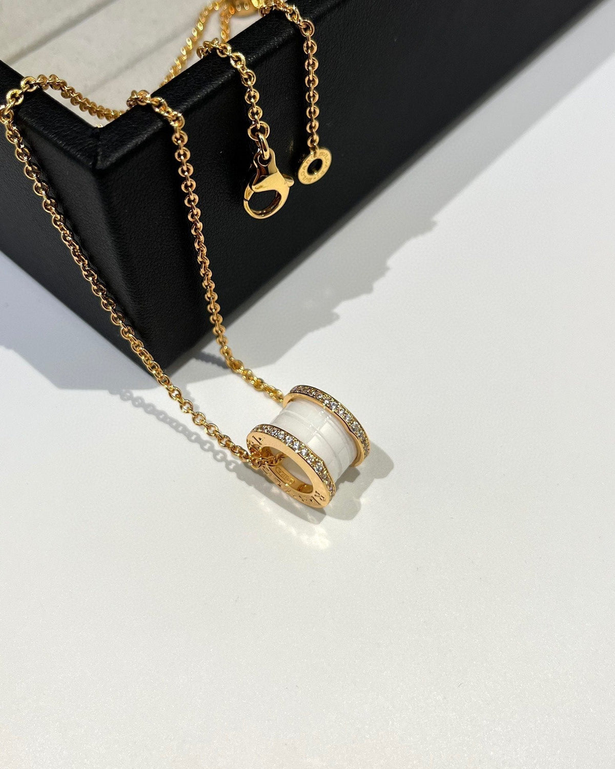 [Regalia Jewelry]ZERO 1 WHITE CERAMIC DIAMOND PINK GOLD NECKLACE